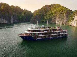 Bai Tu Long Bay Tour 2 Days 01 night